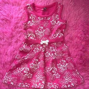 🛍CUTE LITTLE GIRLS DRESS SIZE 0-3 MONTHS 🛍